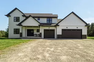 10081 9 Mile Creek Rd, Fall Creek, WI 54742 - Photo 1