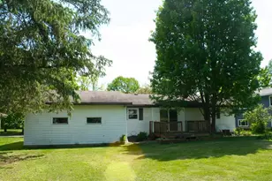 611 Riverside Cir, Ladysmith, WI 54848 - Photo 3