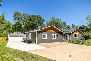 122 Washington St, Black River Falls, WI 54615 - Photo 3