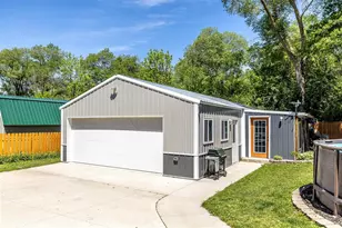 122 Washington St, Black River Falls, WI 54615 - Photo 5