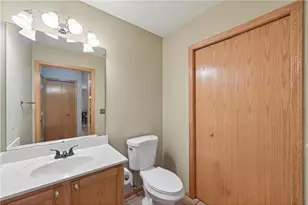 2335 Oakridge Cir, Hudson, WI 54016 - Photo 11