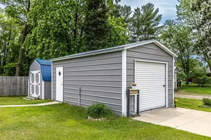 310 E 3rd Street St, Black River Falls, WI 54615 - Photo 3