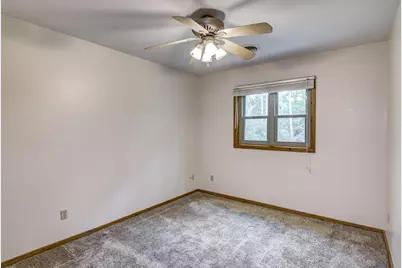 2229 Peterson Avenue, Eau Claire, WI 54703 - Photo 15