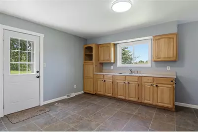 802 Janicki Road, Stanley, WI 54768 - Photo 9