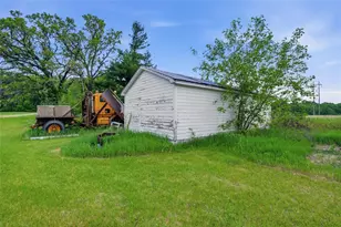 7194 W Nelson Rd, Mondovi, WI 54755 - Photo 13