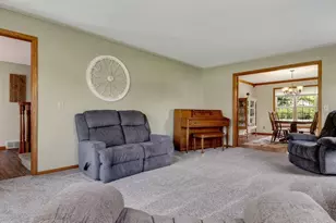1606 Luther Ct, Marshfield, WI 54449 - Photo 3