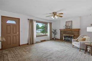 2715 Rudolph Rd, Eau Claire, WI 54701 - Photo 3