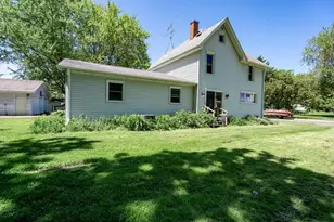 334 E 2nd Ave, Stanley, WI 54768 - Photo 29