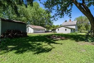 334 E 2nd Ave, Stanley, WI 54768 - Photo 31