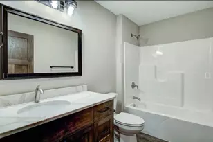 705 Sequoia Dr, Altoona, WI 54720 - Photo 15