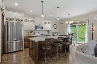 5226 Waylon Street, Eau Claire, WI 54703 - Photo 9