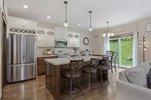 5226 Waylon St, Eau Claire, WI 54703 - Photo 9