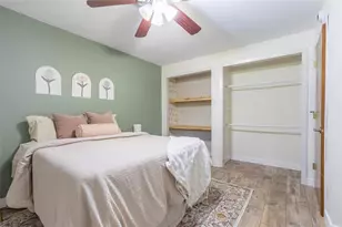 2204 Hillside Dr, Eau Claire, WI 54703 - Photo 27