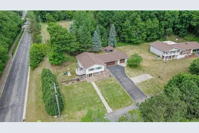 2204 Hillside Drive, Eau Claire, WI 54703 - Photo 35