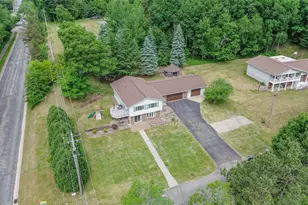 2204 Hillside Dr, Eau Claire, WI 54703 - Photo 35