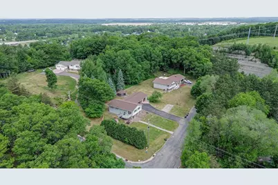 2204 Hillside Drive, Eau Claire, WI 54703 - Photo 37
