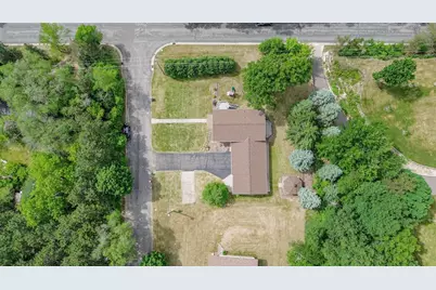 2204 Hillside Drive, Eau Claire, WI 54703 - Photo 41