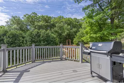 2204 Hillside Drive, Eau Claire, WI 54703 - Photo 13