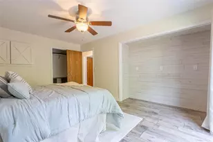 2204 Hillside Dr, Eau Claire, WI 54703 - Photo 19