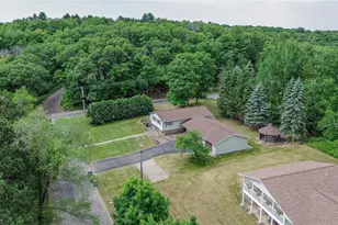 2204 Hillside Dr, Eau Claire, WI 54703 - Photo 39
