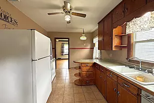 515 Oak St, Spooner, WI 54801 - Photo 9