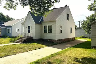 515 Oak St, Spooner, WI 54801 - Photo 3