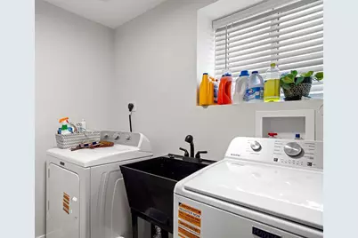1212 Webster Avenue, Eau Claire, WI 54701 - Photo 29