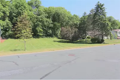 1825 Golf View Drive, River Falls, WI 54022 - Photo 37