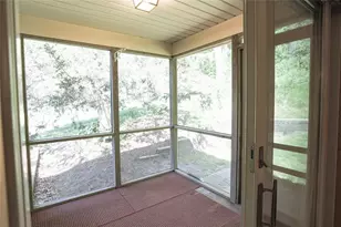 1825 Golf View Dr, River Falls, WI 54022 - Photo 7