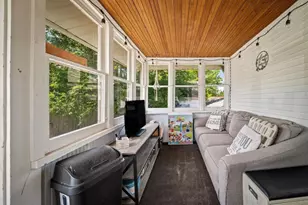 1805 Omaha St, Eau Claire, WI 54703 - Photo 11