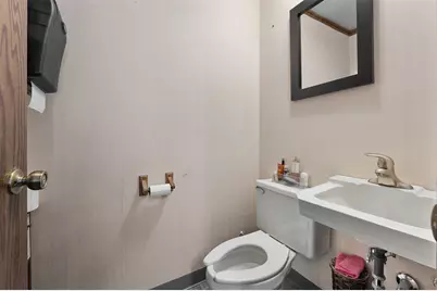 33 E Willow Street, Chippewa Falls, WI 54729 - Photo 13