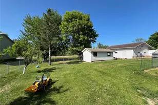 115 East St, New Auburn, WI 54757 - Photo 9