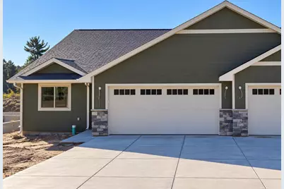 1825 Evergreen Terrace, Eau Claire, WI 54701 - Photo 1
