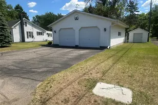 301 Cliff St, Chippewa Falls, WI 54729 - Photo 5