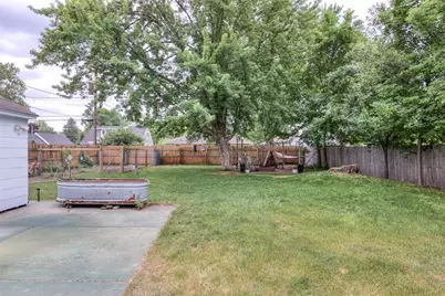 109 E Grant Avenue, Eau Claire, WI 54701 - Photo 25