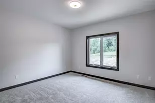 1921 Legacy Dr, Eau Claire, WI 54703 - Photo 39