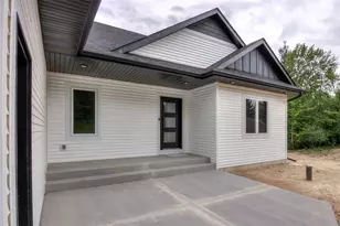 1921 Legacy Dr, Eau Claire, WI 54703 - Photo 15