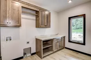 1921 Legacy Dr, Eau Claire, WI 54703 - Photo 17