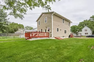 332 Lincoln St, Stanley, WI 54768 - Photo 5