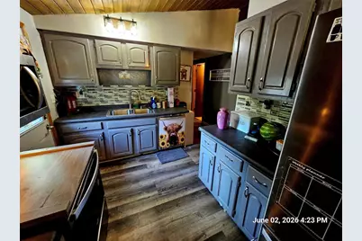 305 W Wisconsin Street, Chippewa Falls, WI 54729 - Photo 3