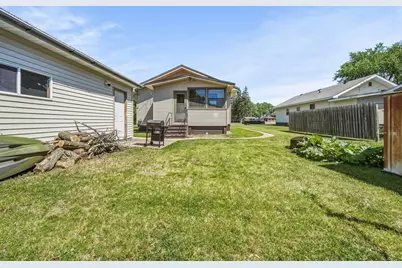 109 W Greenville Street, Chippewa Falls, WI 54729 - Photo 7