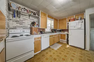 2112 Cleveland St, Eau Claire, WI 54703 - Photo 9