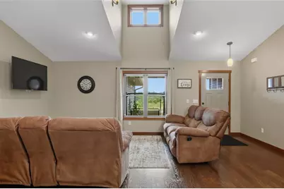 623 Autumn Drive, Altoona, WI 54720 - Photo 3