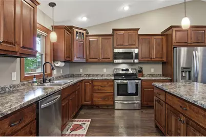 623 Autumn Drive, Altoona, WI 54720 - Photo 9