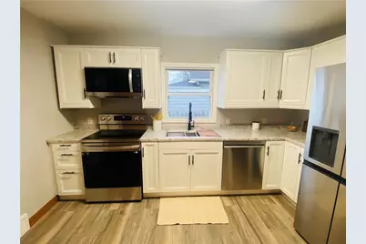 544 Fall Street, Eau Claire, WI 54703 - Photo 3