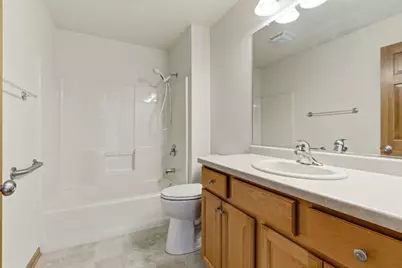 4293 Mill Ridge Circle, Eau Claire, WI 54703 - Photo 9