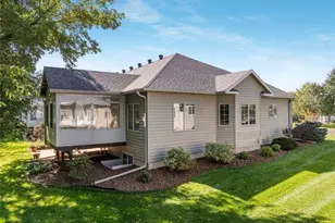 4244 Mill Ridge Cir, Eau Claire, WI 54703 - Photo 3