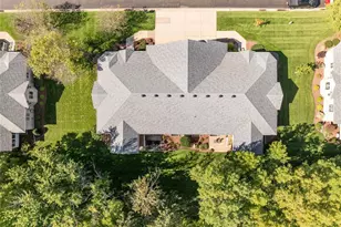 4244 Mill Ridge Cir, Eau Claire, WI 54703 - Photo 5