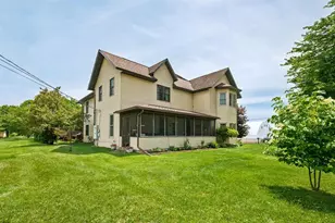506 E Grant St, Augusta, WI 54722 - Photo 5