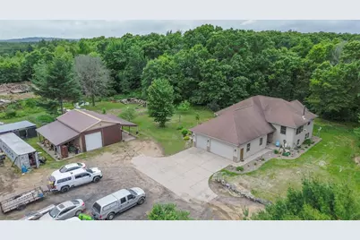 10231 Pine Rd, Fall Creek, WI 54742 - Photo 31